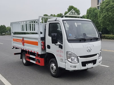 江特牌JDF5030TQPSH6型氣瓶運(yùn)輸車