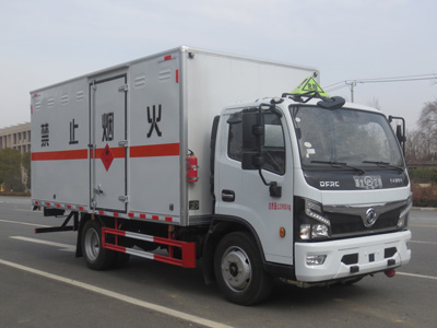 江特牌JDF5127XRQE6型易燃氣體廂式運輸車